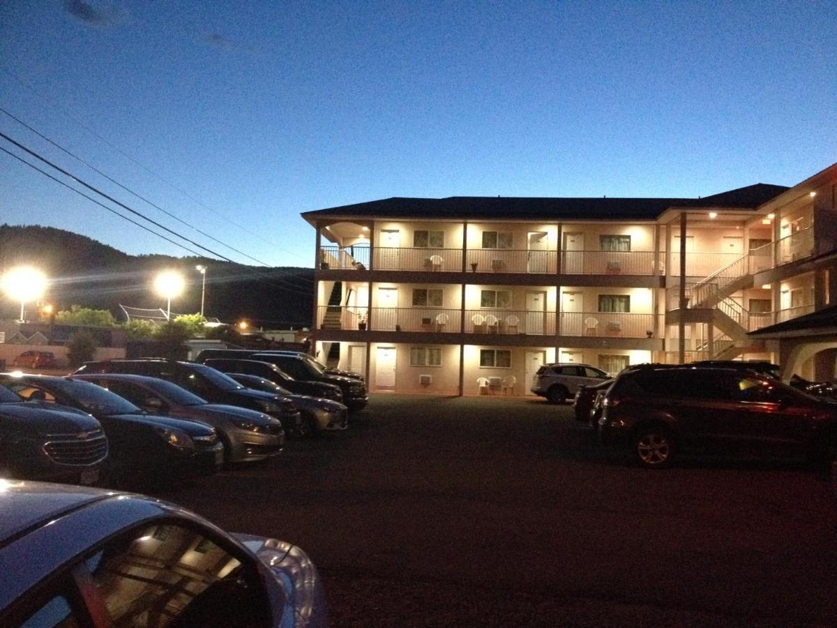 Motel 99 Grand Forks Exterior foto