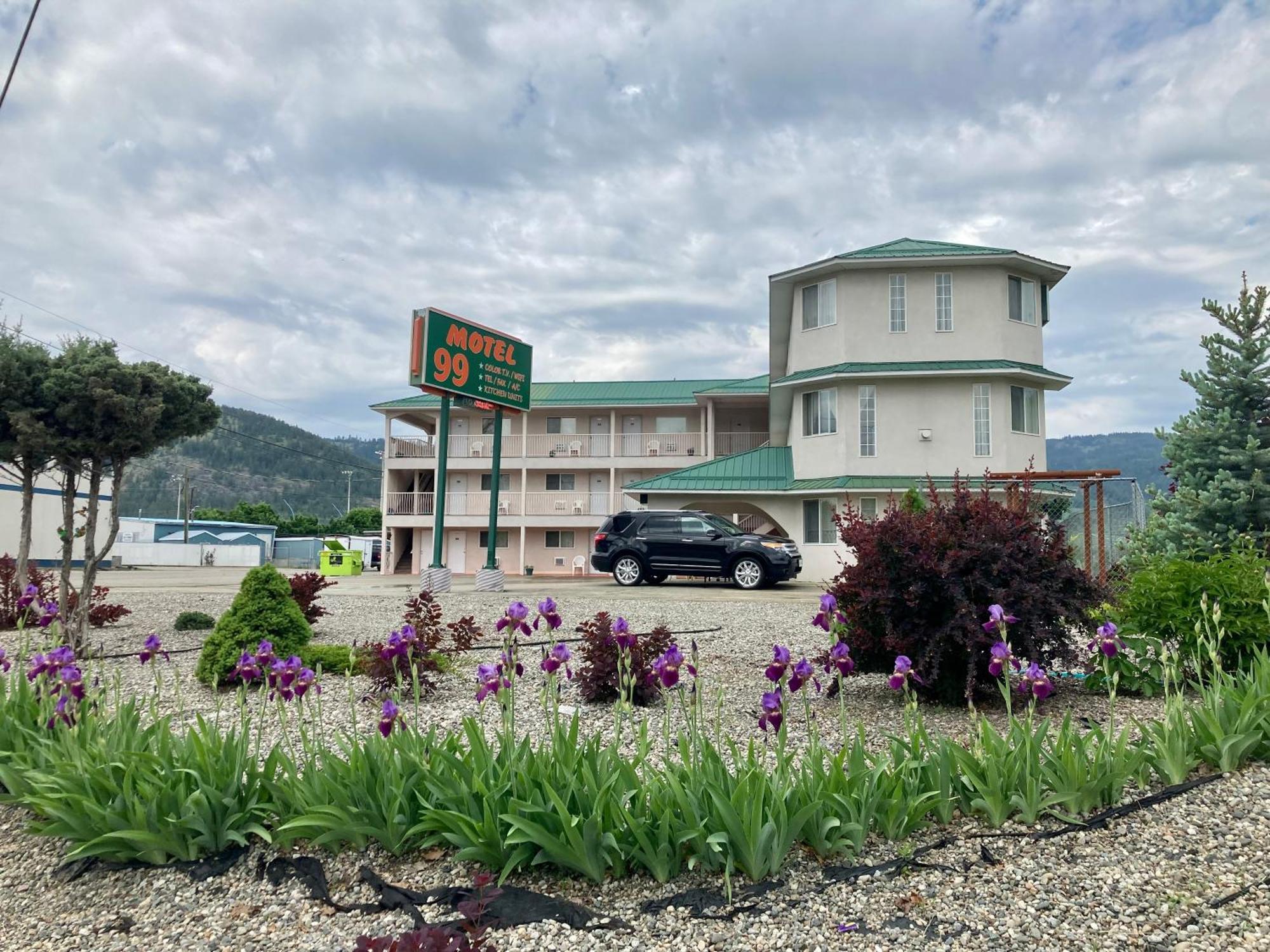 Motel 99 Grand Forks Exterior foto