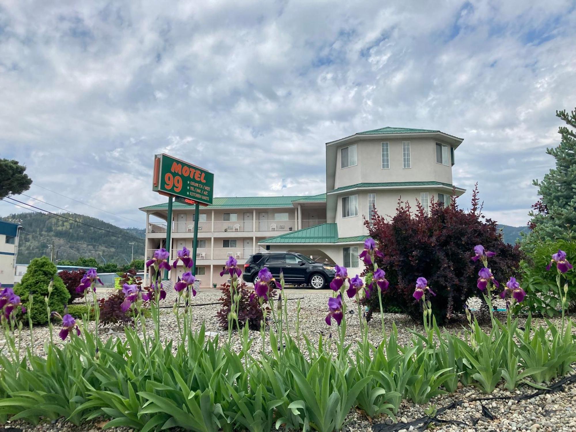 Motel 99 Grand Forks Exterior foto
