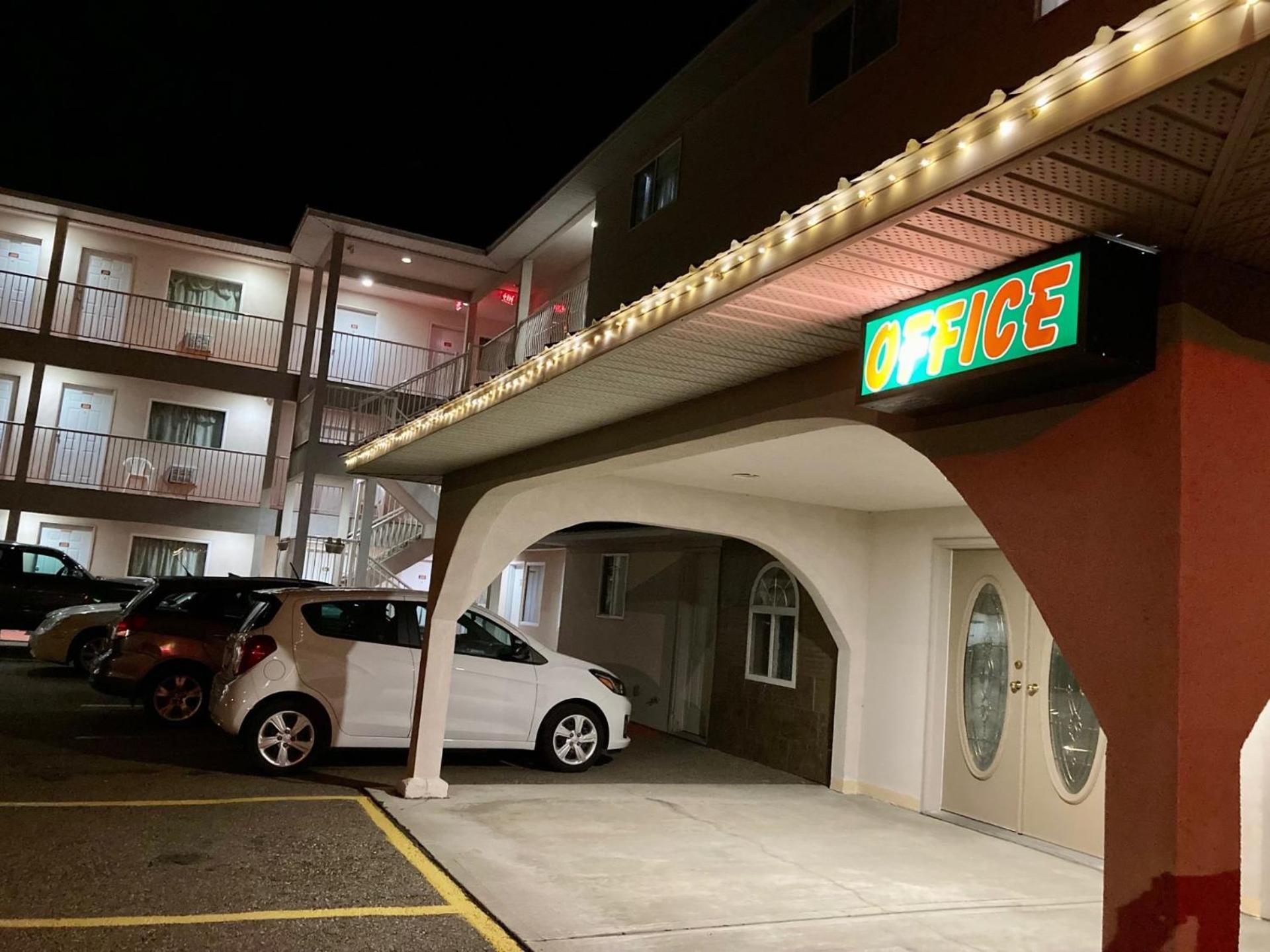 Motel 99 Grand Forks Exterior foto